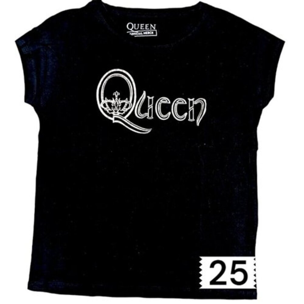 Queen's WOMEN Black T-Shirt with Short Sleeves